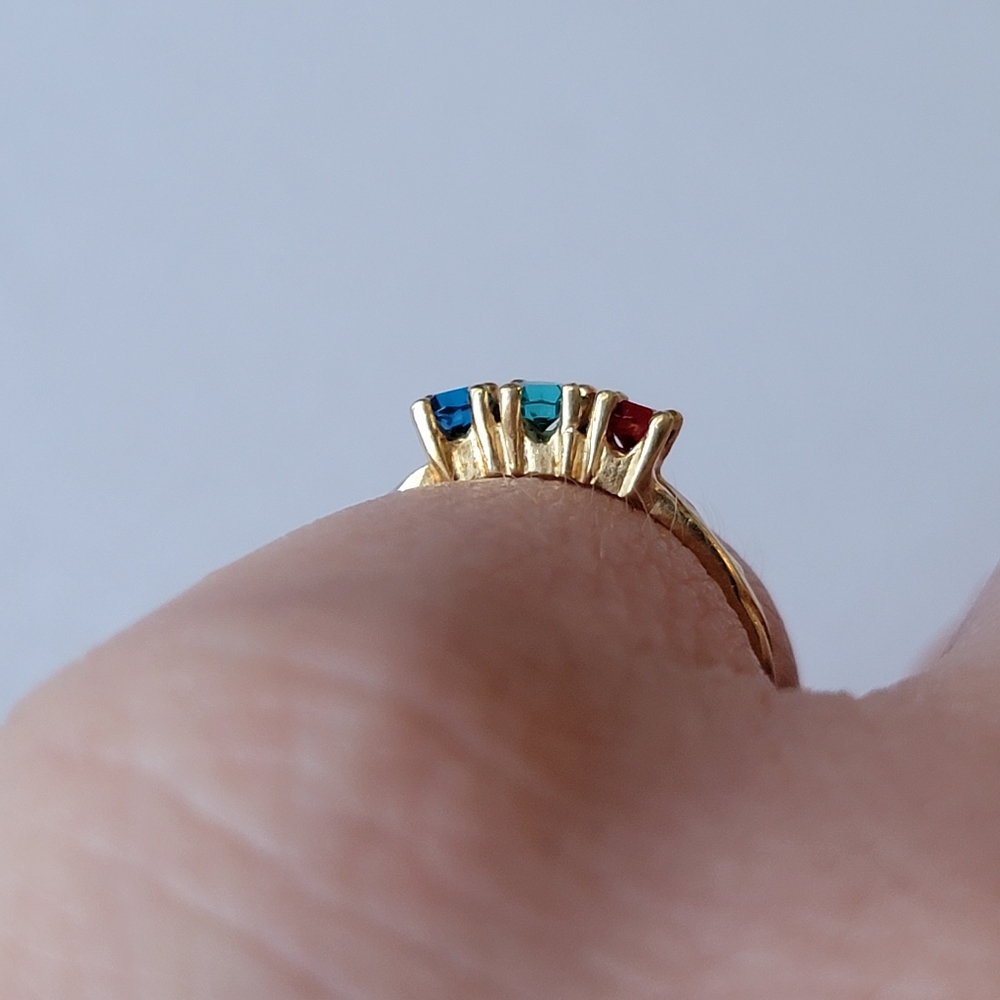 Triple Gemstone Gold Plated Vintage Ring Size 6 Textured Band Dainty - Picture 12 of 13